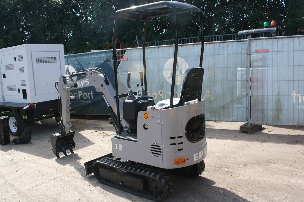 Nuoman EPS NM-E12 Diesel-Minibagger, neues Vorführmodell