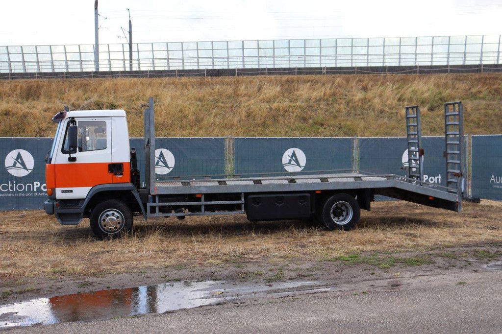 Flatbed truck/Machine transporter DAF AE45 Diesel 144hp 1999