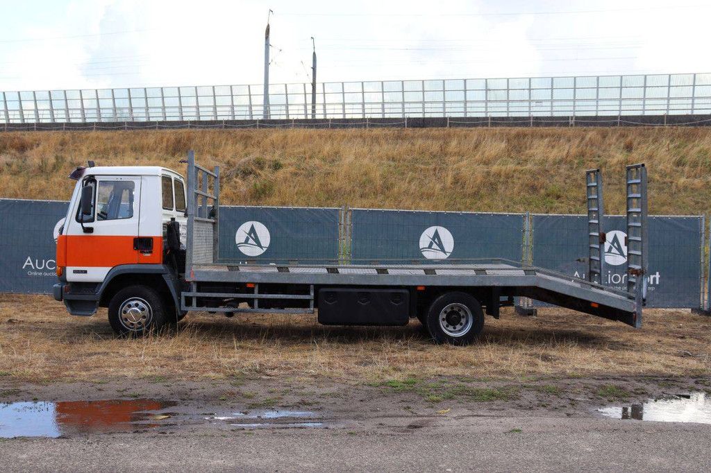 Flatbed truck/Machine transporter DAF AE45 Diesel 144hp 1999