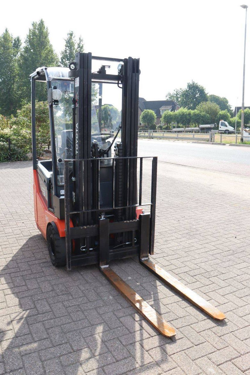 Toyota 7FBEST13 Electric Forklift 1250kg 4.7m 2017