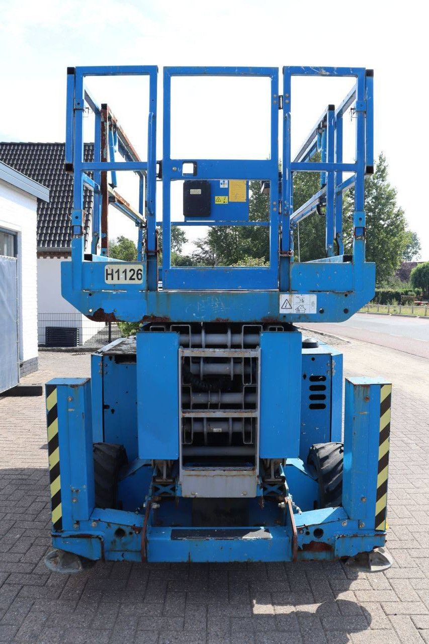 Scherenarbeitsbühne Genie GS4069 RT Diesel 363 kg 14,2 m 2014
