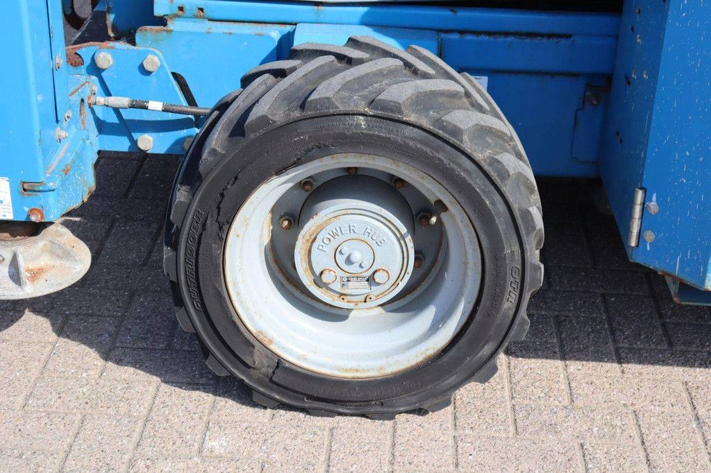 Scherenarbeitsbühne Genie GS4069 RT Diesel 363 kg 14,2 m 2014