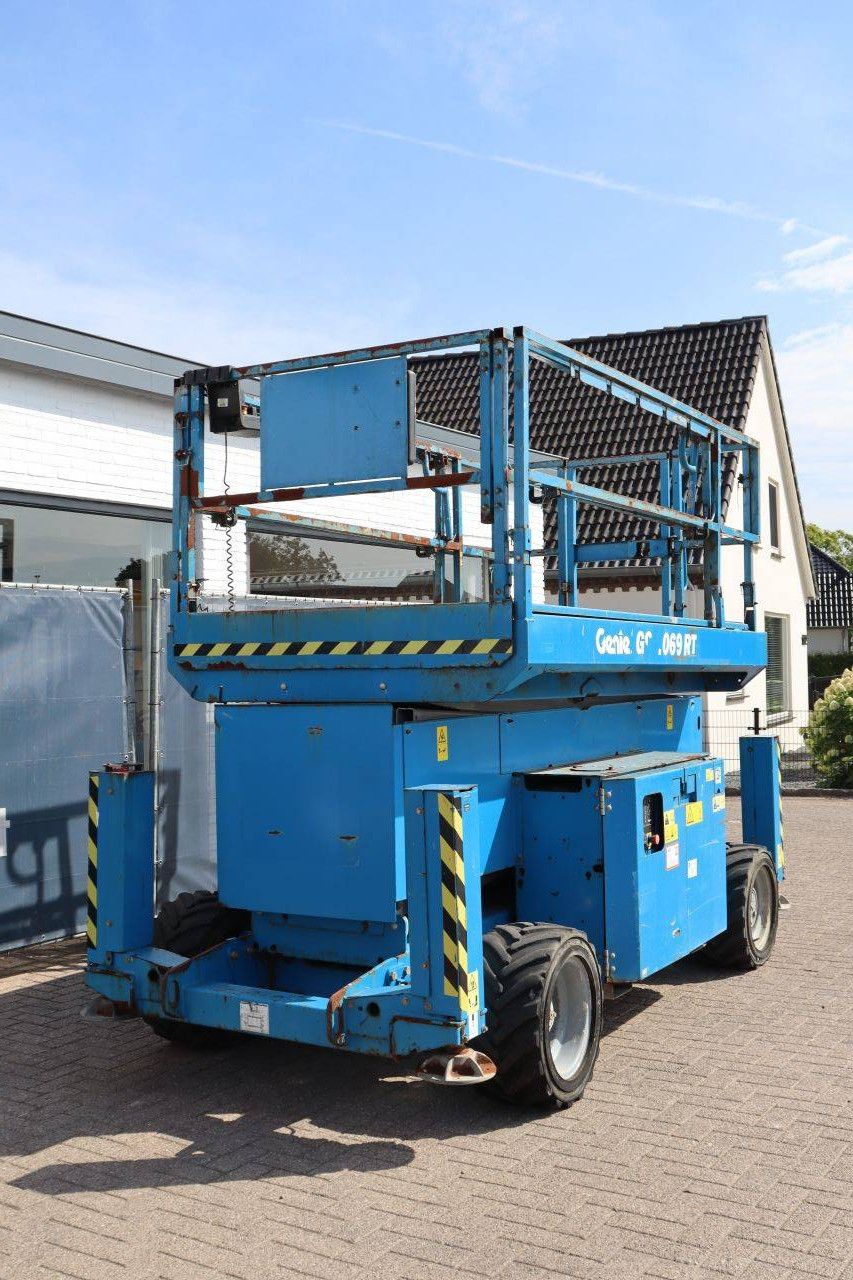 Scissor Lift Genie GS4069 RT Diesel 363kg 14m 2014