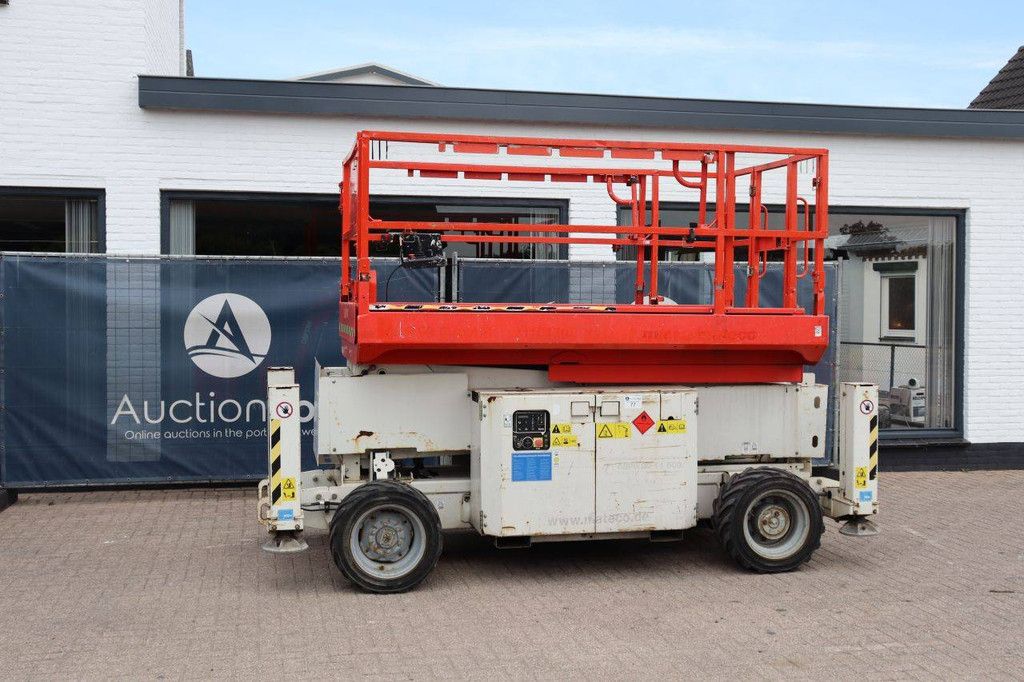 Scherenhebebühne Genie GS2669 RT Diesel 680 kg 9,7 m 2014