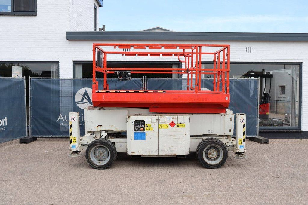 Scherenhebebühne Genie GS2669 RT Diesel 680 kg 9,7 m 2014