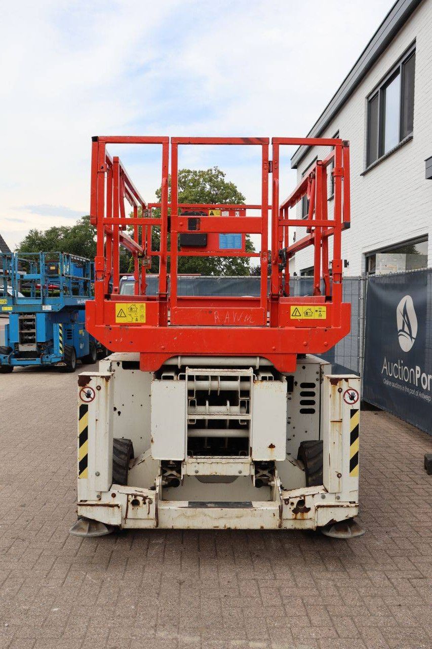 Scherenhebebühne Genie GS2669 RT Diesel 680 kg 9,7 m 2014