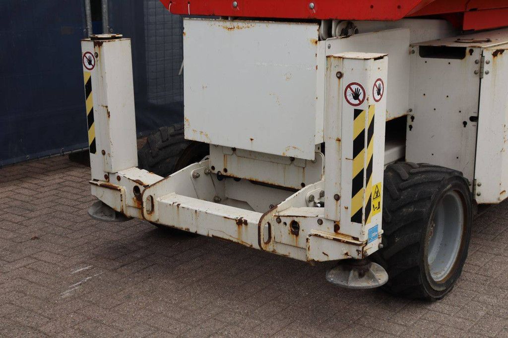 Scherenhebebühne Genie GS2669 RT Diesel 680 kg 9,7 m 2014