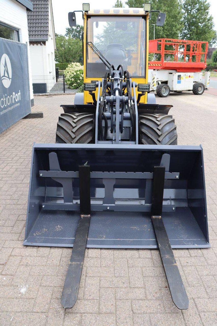 Wheel loader Eurotrac W12-CIF Diesel 27kW 2020