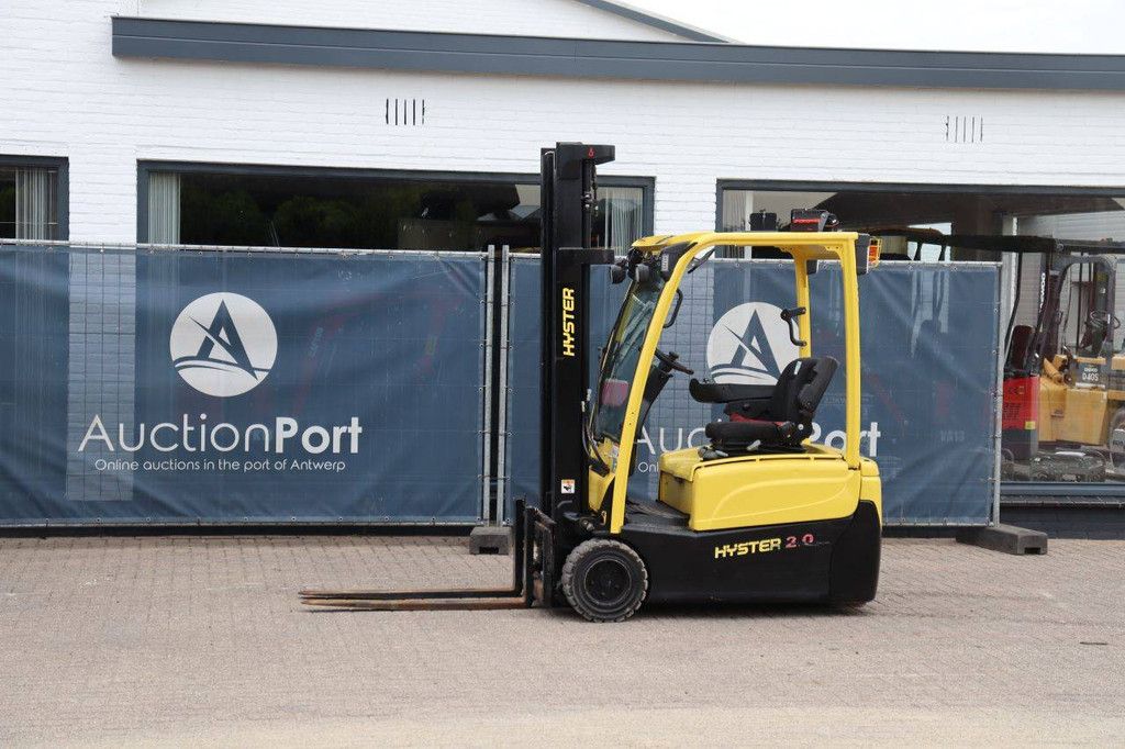 Hyster J2.0XNT MWB Electric Forklift 1950kg 3.93m 2020