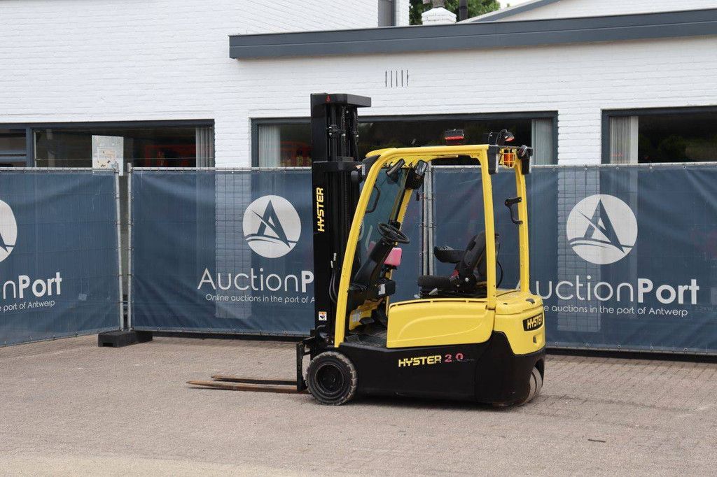 Hyster J2.0XNT MWB Electric Forklift 1950kg 3.93m 2020