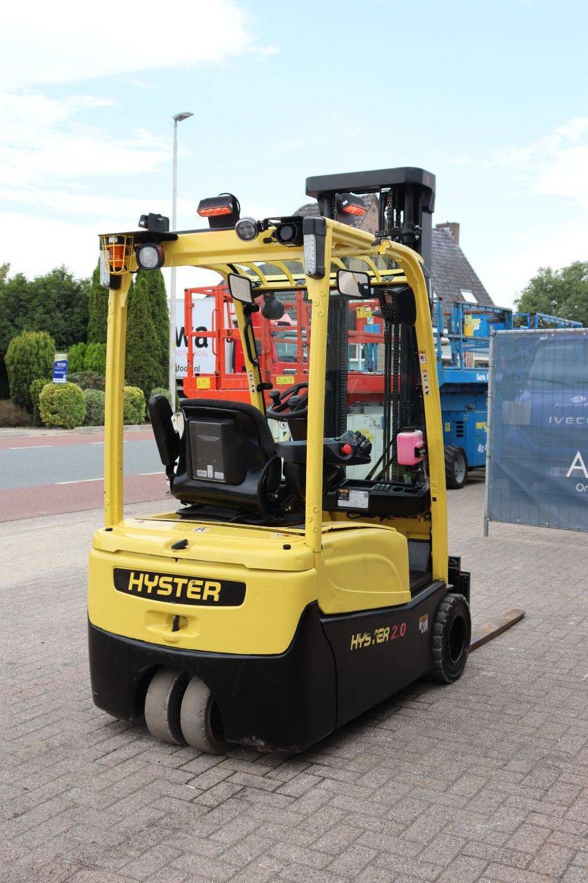 Hyster J2.0XNT MWB Electric Forklift 1950kg 3.93m 2020