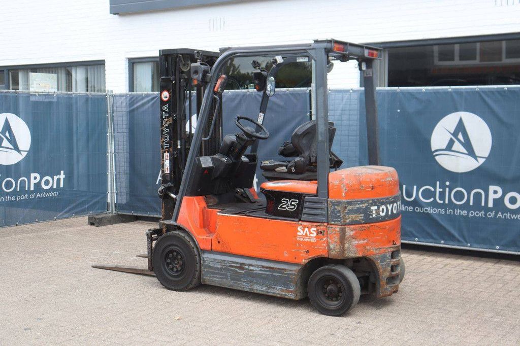 Toyota 7FBMF25 Elektrogabelstapler 2500 kg 5,0 m 2009