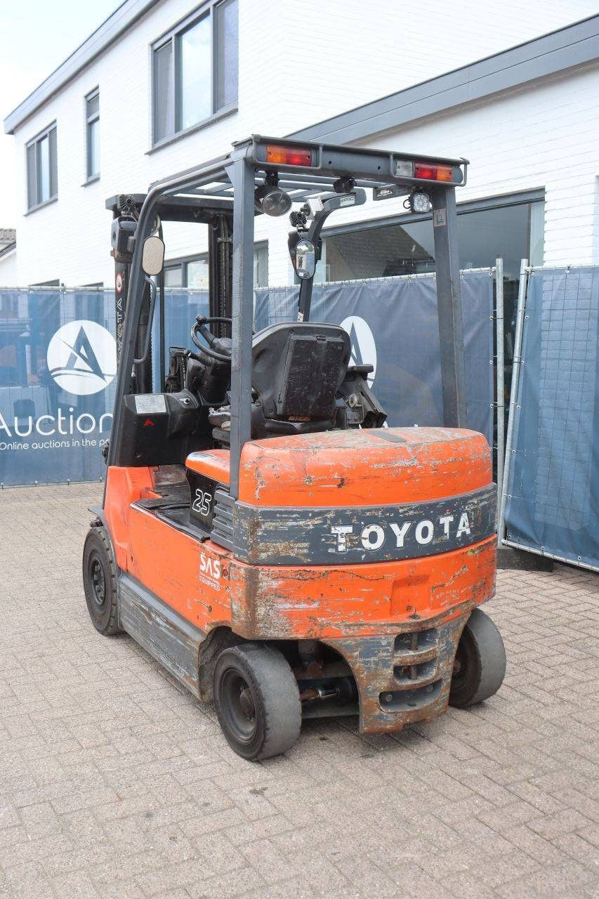 Toyota 7FBMF25 Elektrogabelstapler 2500 kg 5,0 m 2009