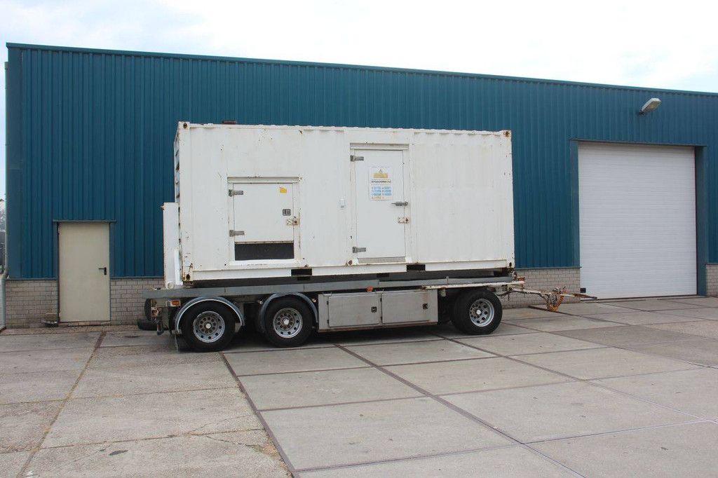 Containergenerator Volvo Penta TAD 1642 GE Diesel 604 kW mit Ligthart-Anhänger