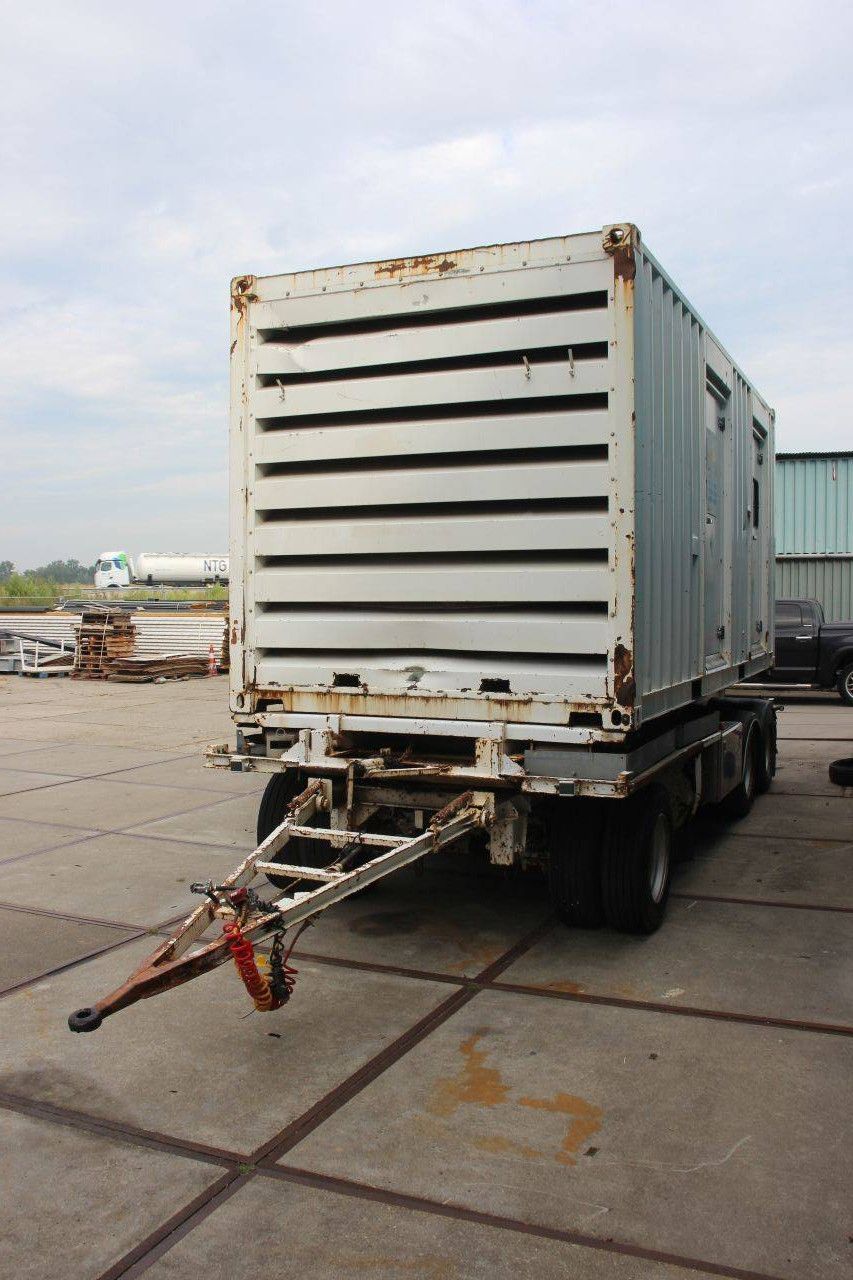 Containergenerator Volvo Penta TAD 1642 GE Diesel 604 kW mit Ligthart-Anhänger