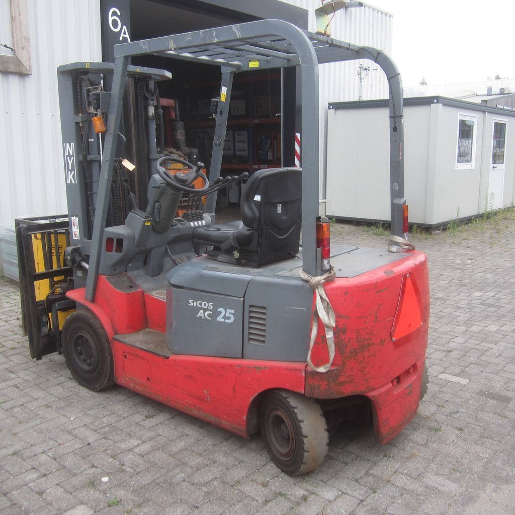 Gabelstapler Nyk-Nichiyu FPC25PN Elektro 2500 mg 4,7 m 2007