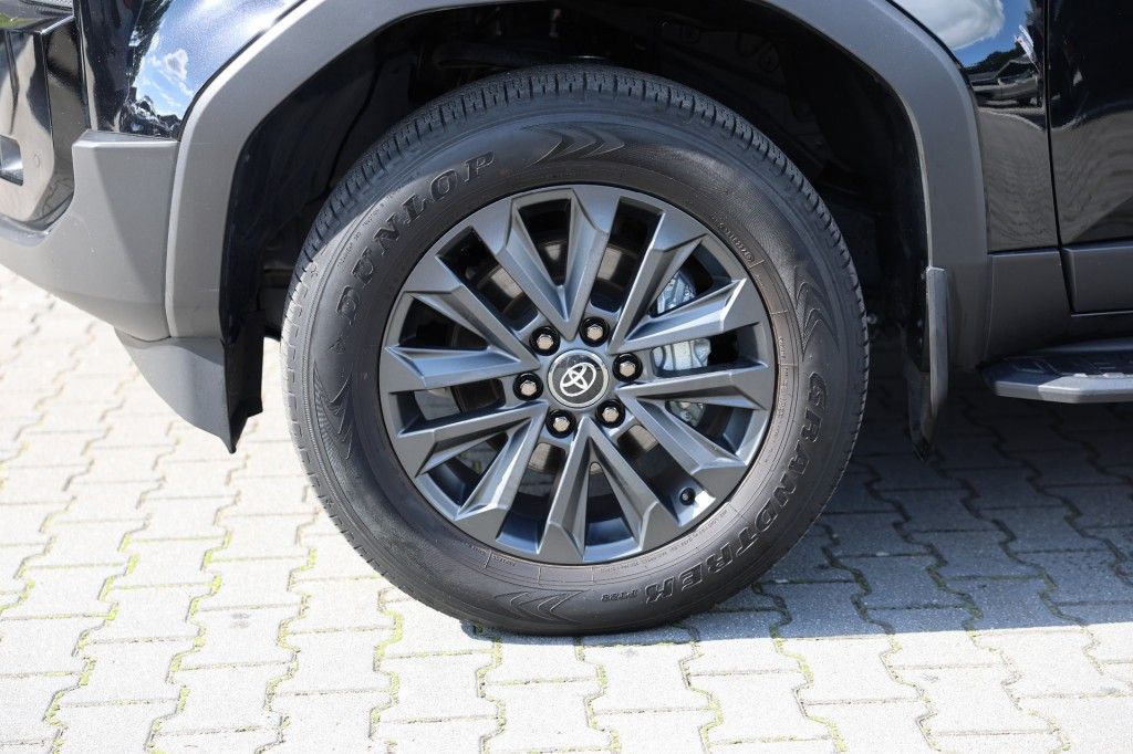 Toyota Landcruiser 250 2.8 D-4D 5DRS PROFESSIONAL PANODAK A/T VAN