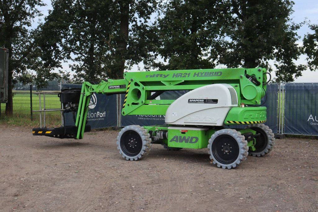 Niftylift HR21 Gelenkteleskoparbeitsbühne Hybrid Diesel + Elektro 225 kg 20 m 2014
