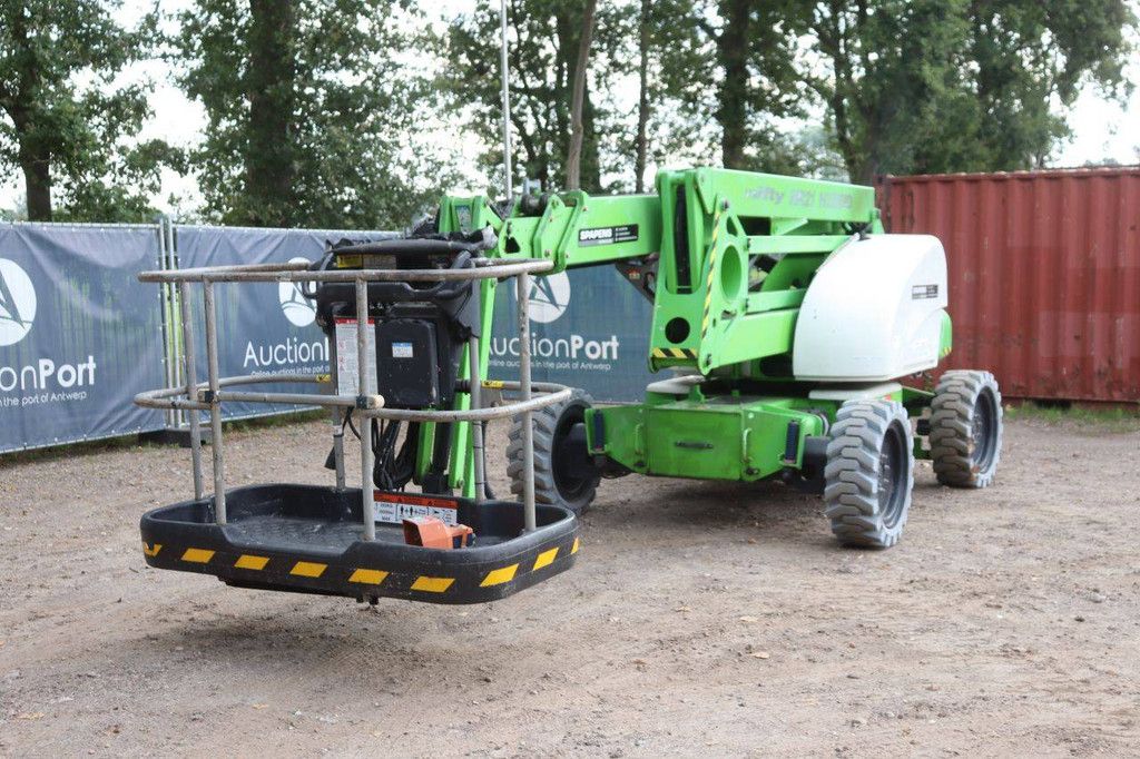 Niftylift HR21 Gelenkteleskoparbeitsbühne Hybrid Diesel + Elektro 225 kg 20 m 2014