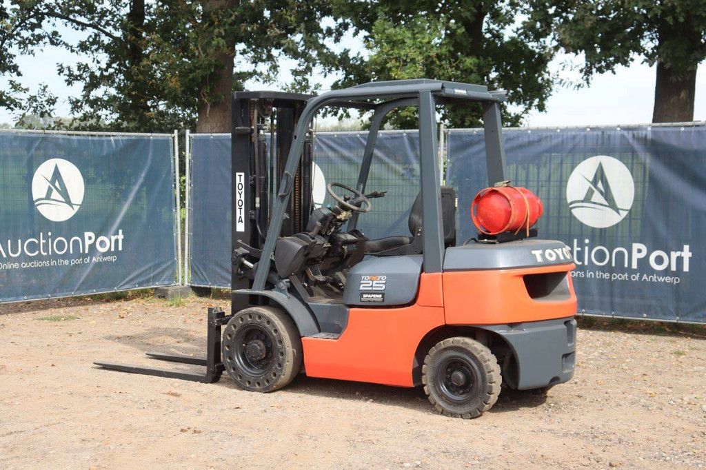 Forklift Toyota LPG 42-7FGF25 2500kg 4.7m 2003