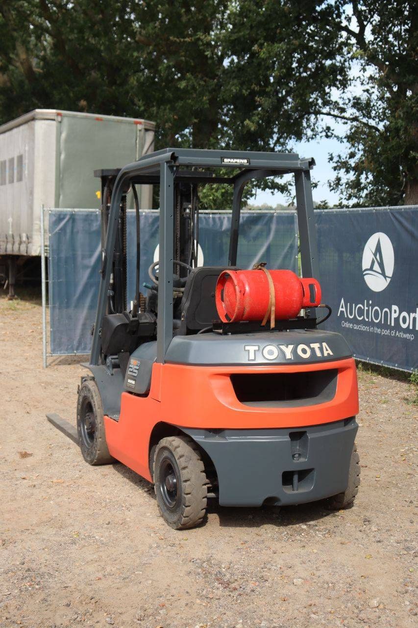 Forklift Toyota LPG 42-7FGF25 2500kg 4.7m 2003