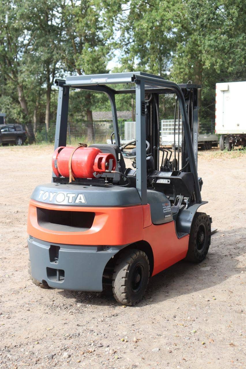 Forklift Toyota LPG 42-7FGF25 2500kg 4.7m 2003