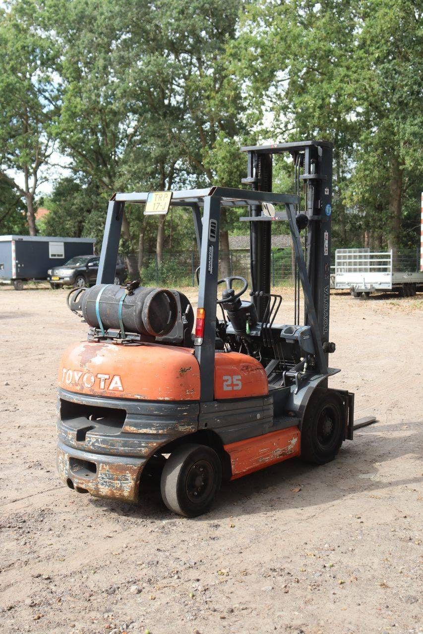 Gabelstapler Toyota 42-6FGF25 LPG 2500kg 4,0m 1998