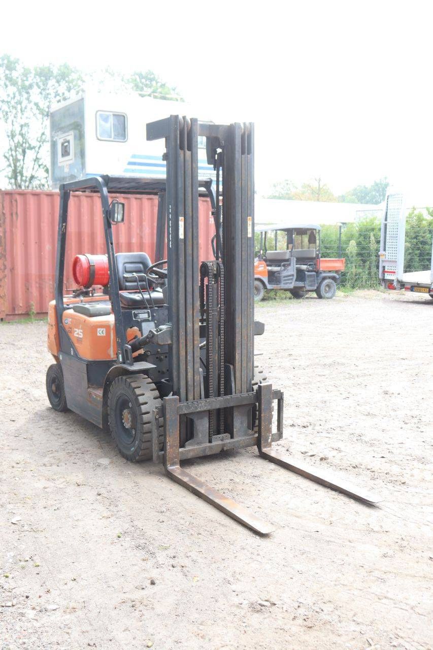 Doosan LPG-Gabelstapler 2500 kg 5,54 m 2009