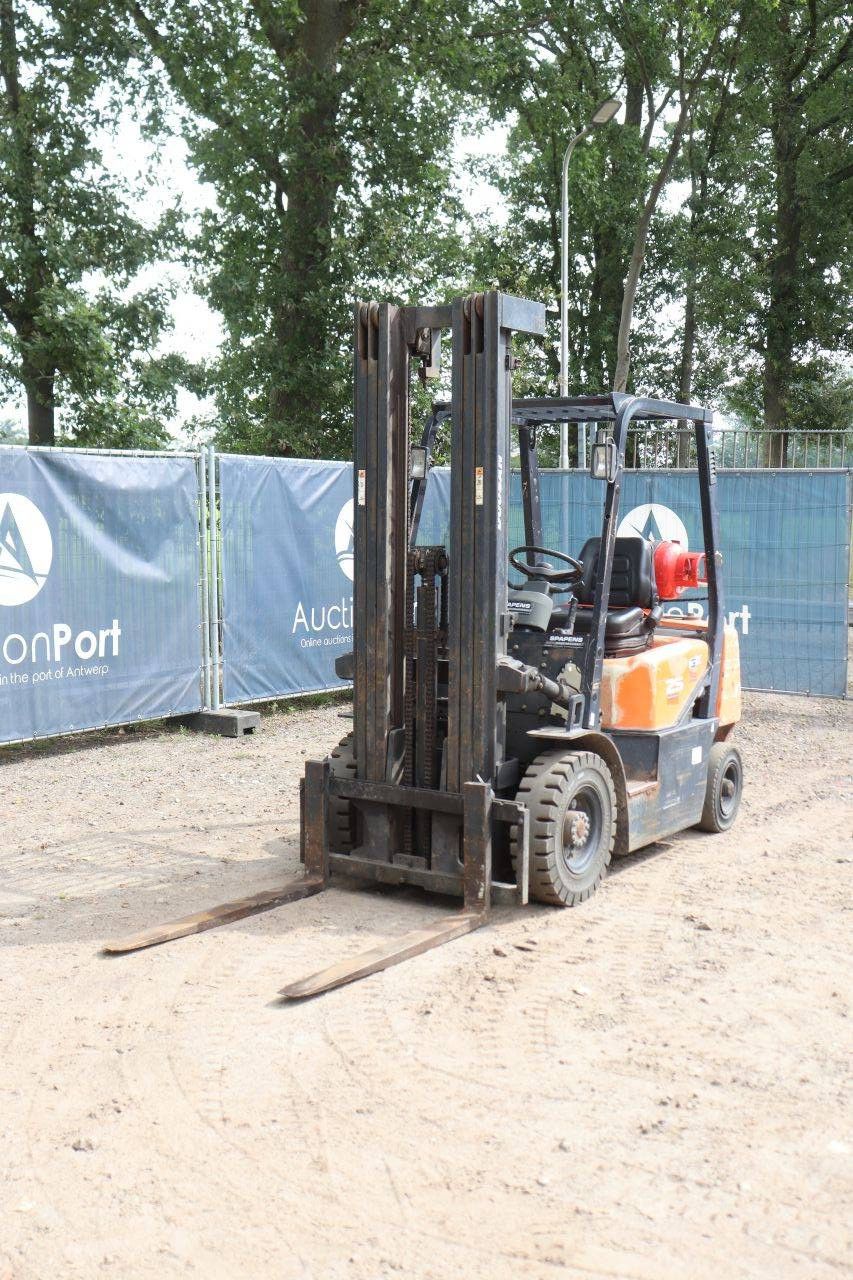 Doosan LPG-Gabelstapler 2500 kg 5,54 m 2009