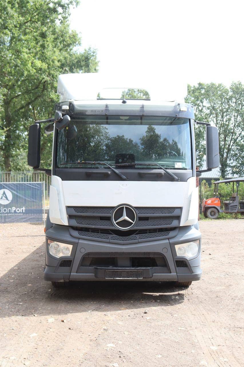 Flatbed (truck) Mercedes-Benz Actros 2024 Diesel 326hp 2017