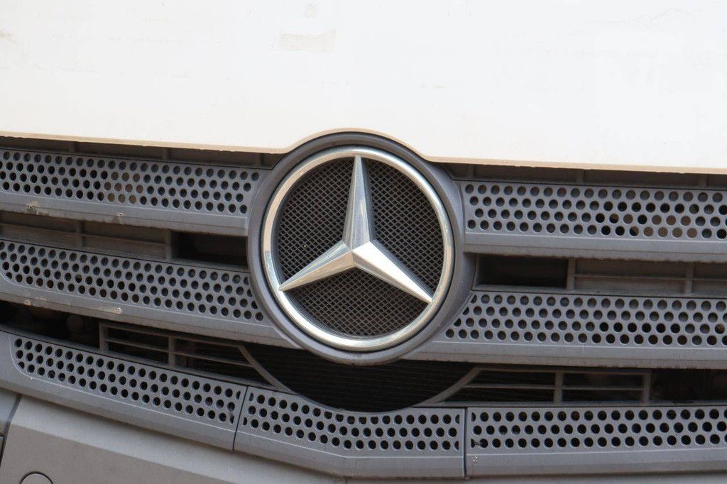 Flatbed (truck) Mercedes-Benz Actros 2024 Diesel 326hp 2017