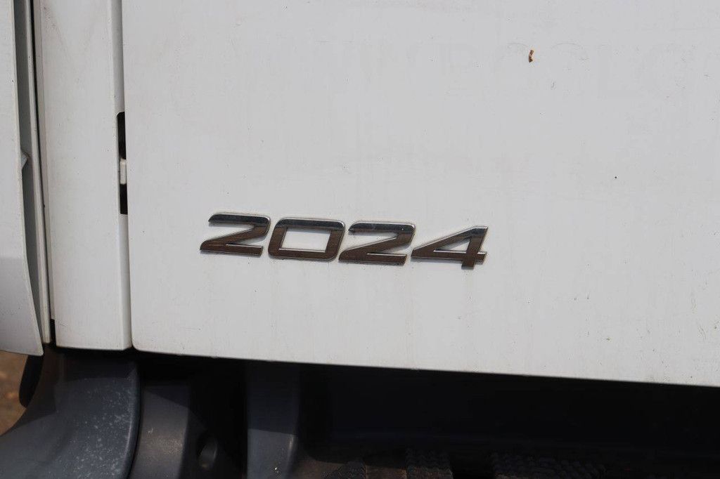 Flatbed (truck) Mercedes-Benz Actros 2024 Diesel 326hp 2017
