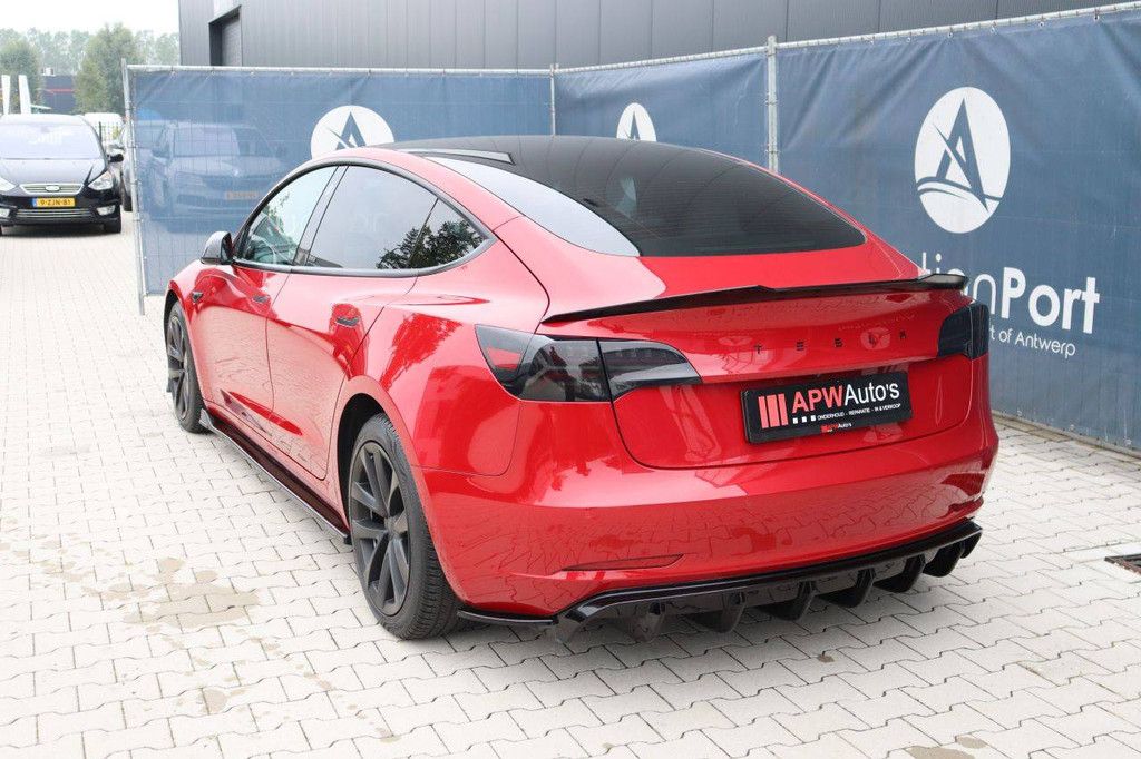 Tesla Model 3 Elektro-Pkw 283 PS 2021 (Marge)