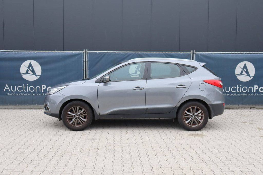 SUV Hyundai TUCSON Benzin 135 PS 2014 (Margin)