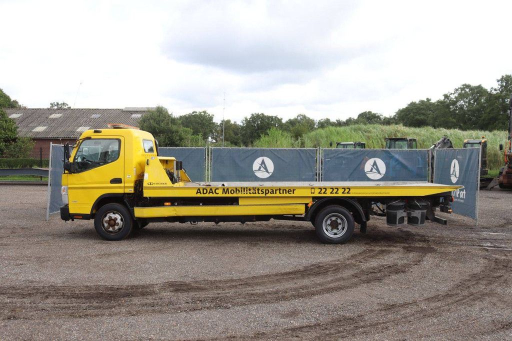 Abschleppwagen Mitsubishi 7C18 Diesel 175 PS 2024 mit Ladeplattform