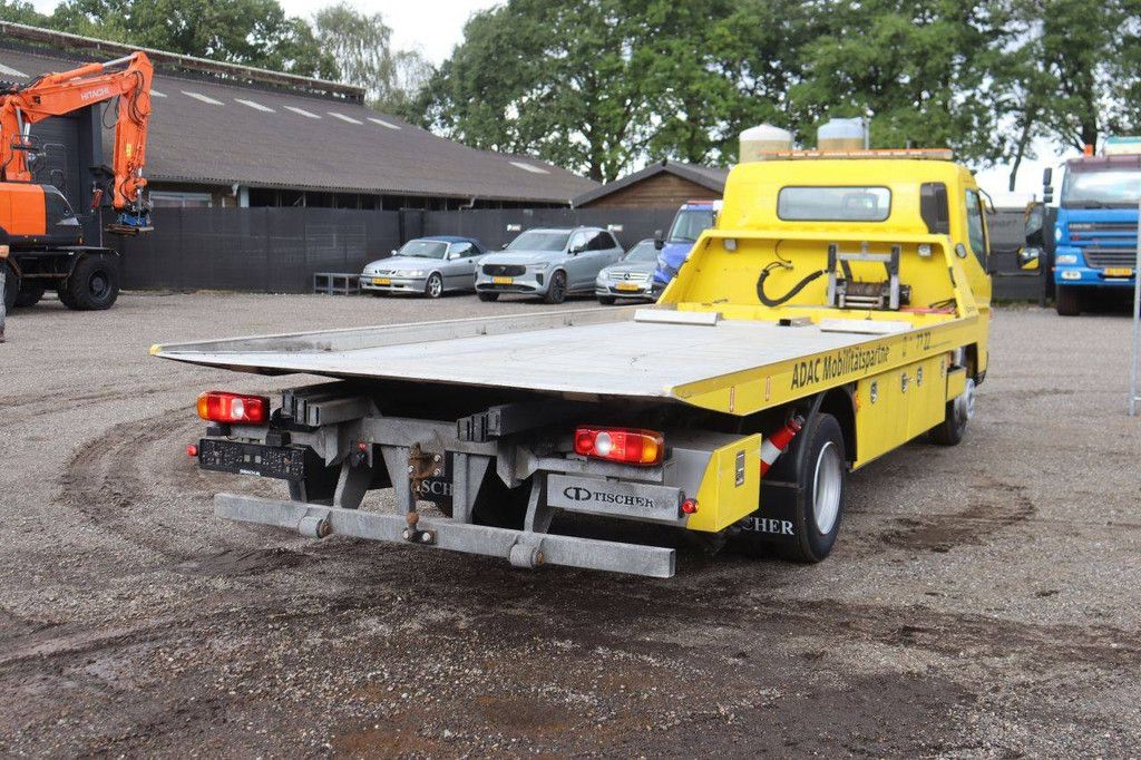 Abschleppwagen Mitsubishi 7C18 Diesel 175 PS 2024 mit Ladeplattform