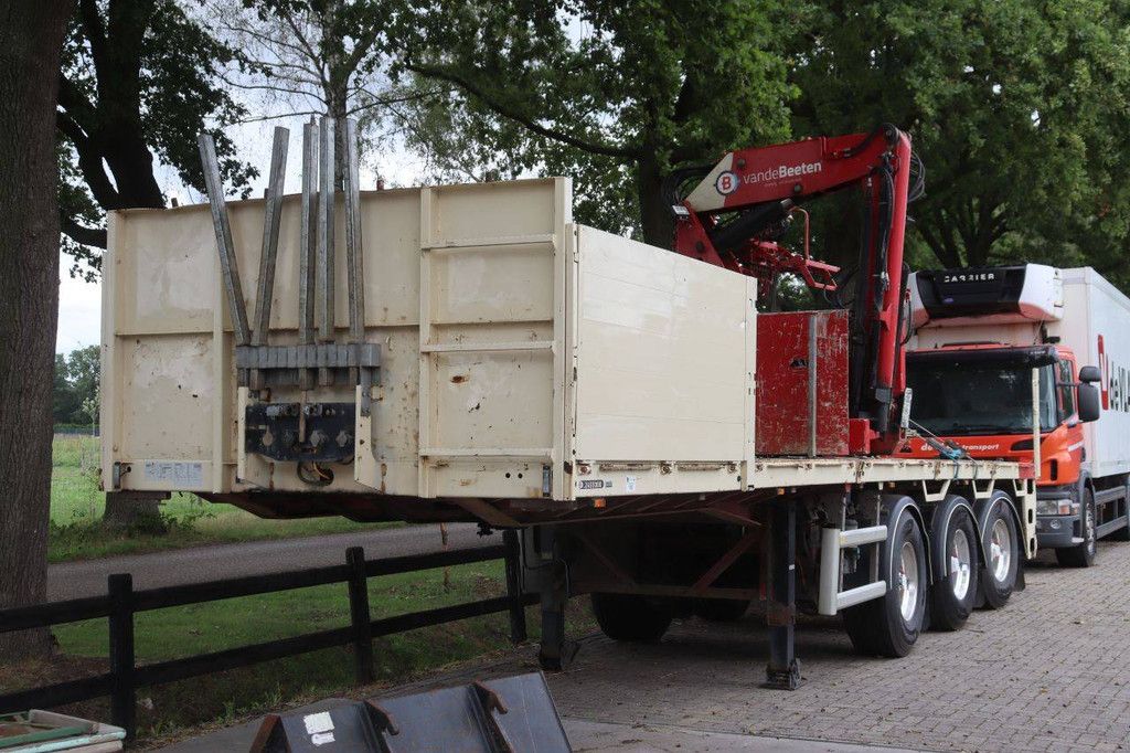 Pritschenauflieger, Boden 48.000 kg, Baujahr 2007, mit Ladekran