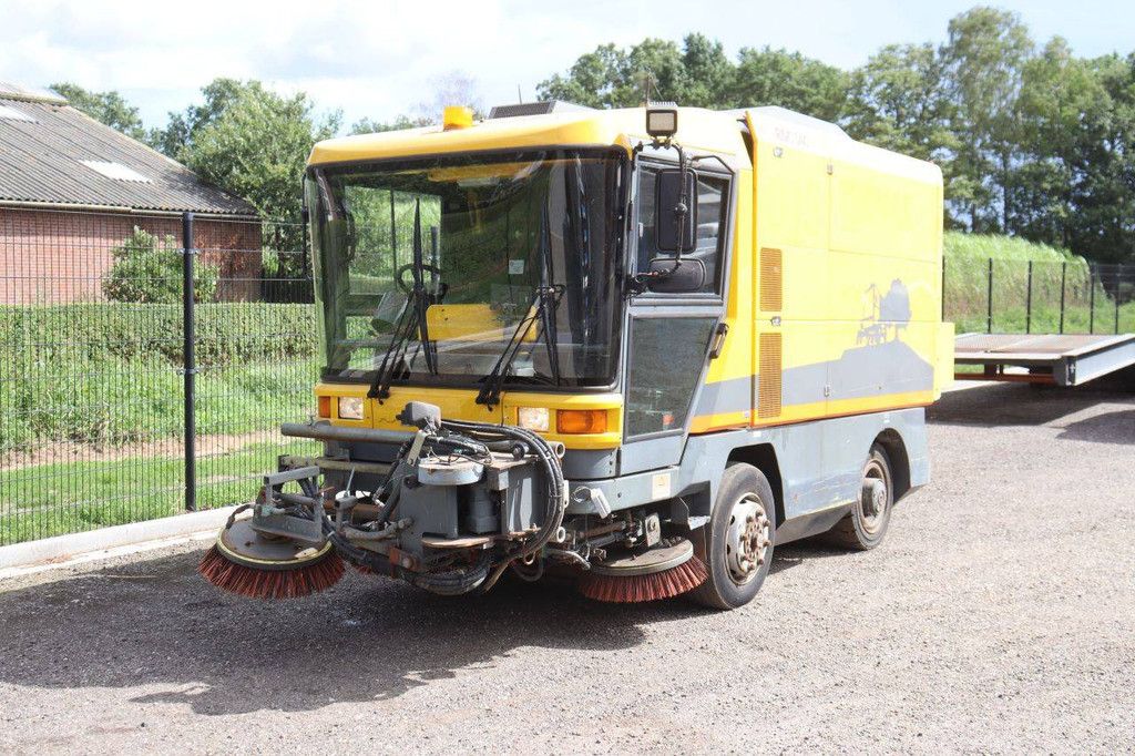 Veegmachine Ravo 540 Diesel 2004