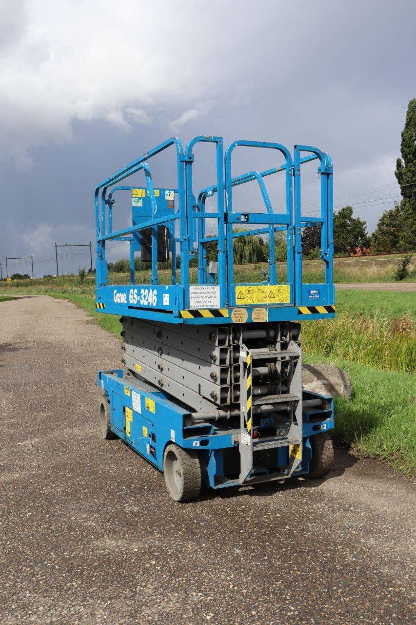 Schaarhoogwerker Genie GS-3246 Elektrisch 317kg 11.75m 2008