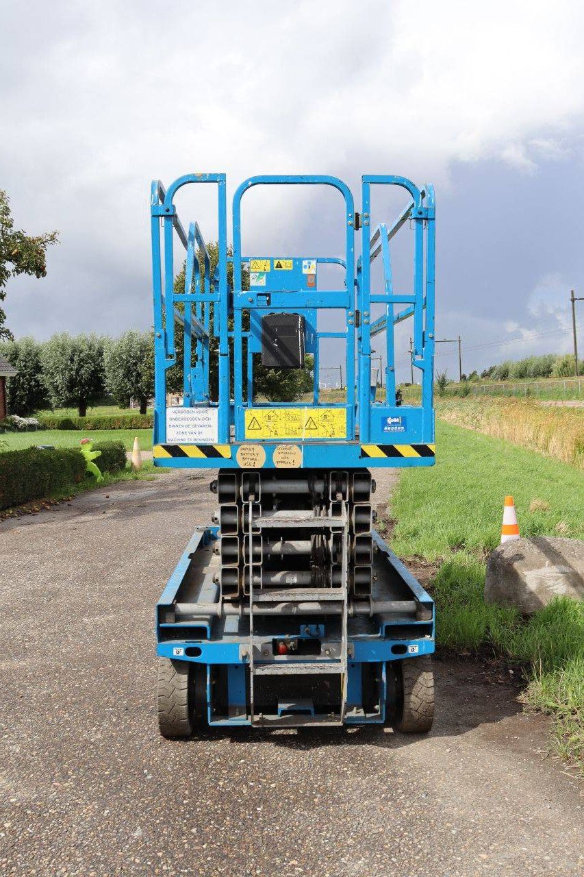 Schaarhoogwerker Genie GS-3246 Elektrisch 317kg 11.75m 2008