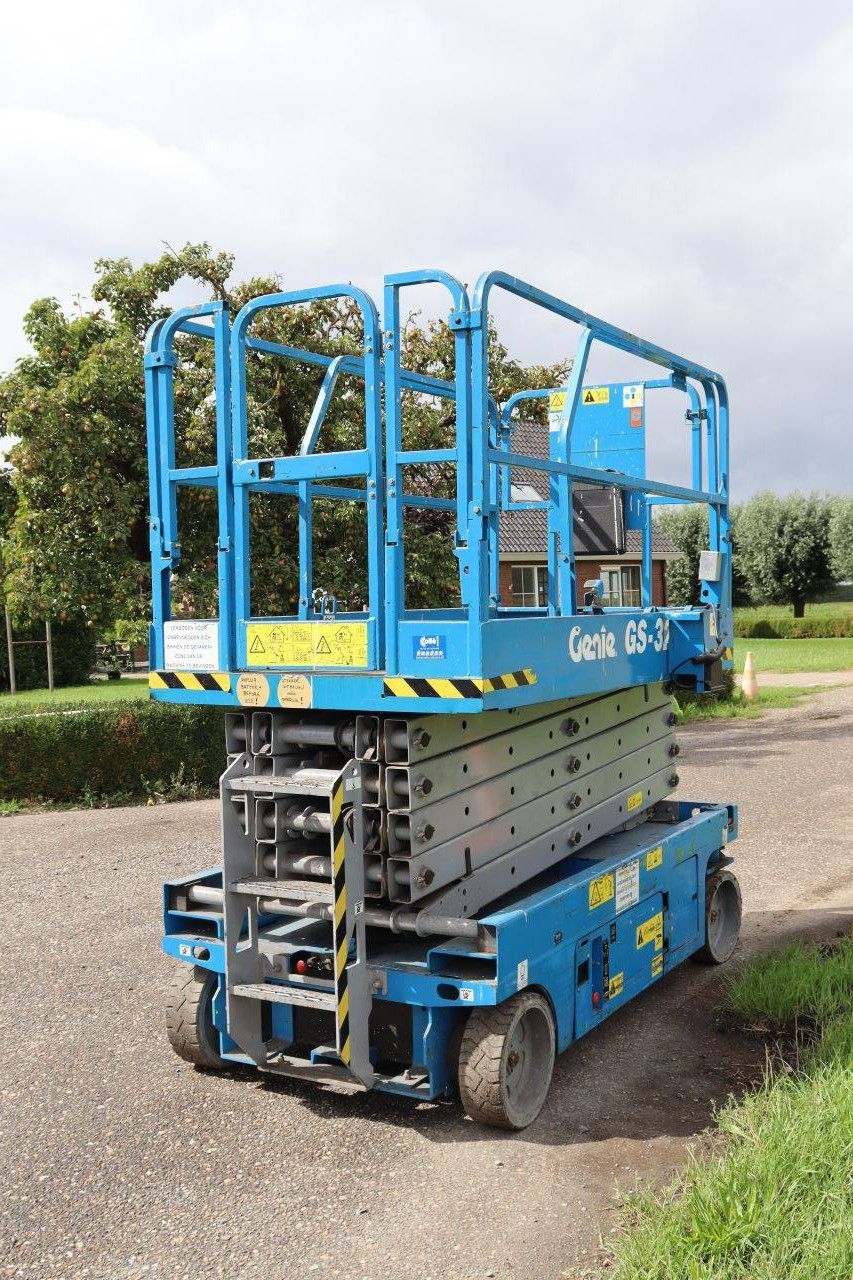 Schaarhoogwerker Genie GS-3246 Elektrisch 317kg 11.75m 2008