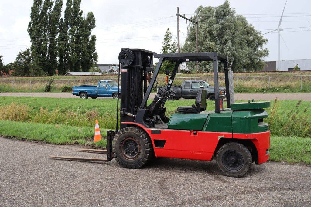 Caterpillar DP40 Diesel Forklift 4000kg 5.0m 1996