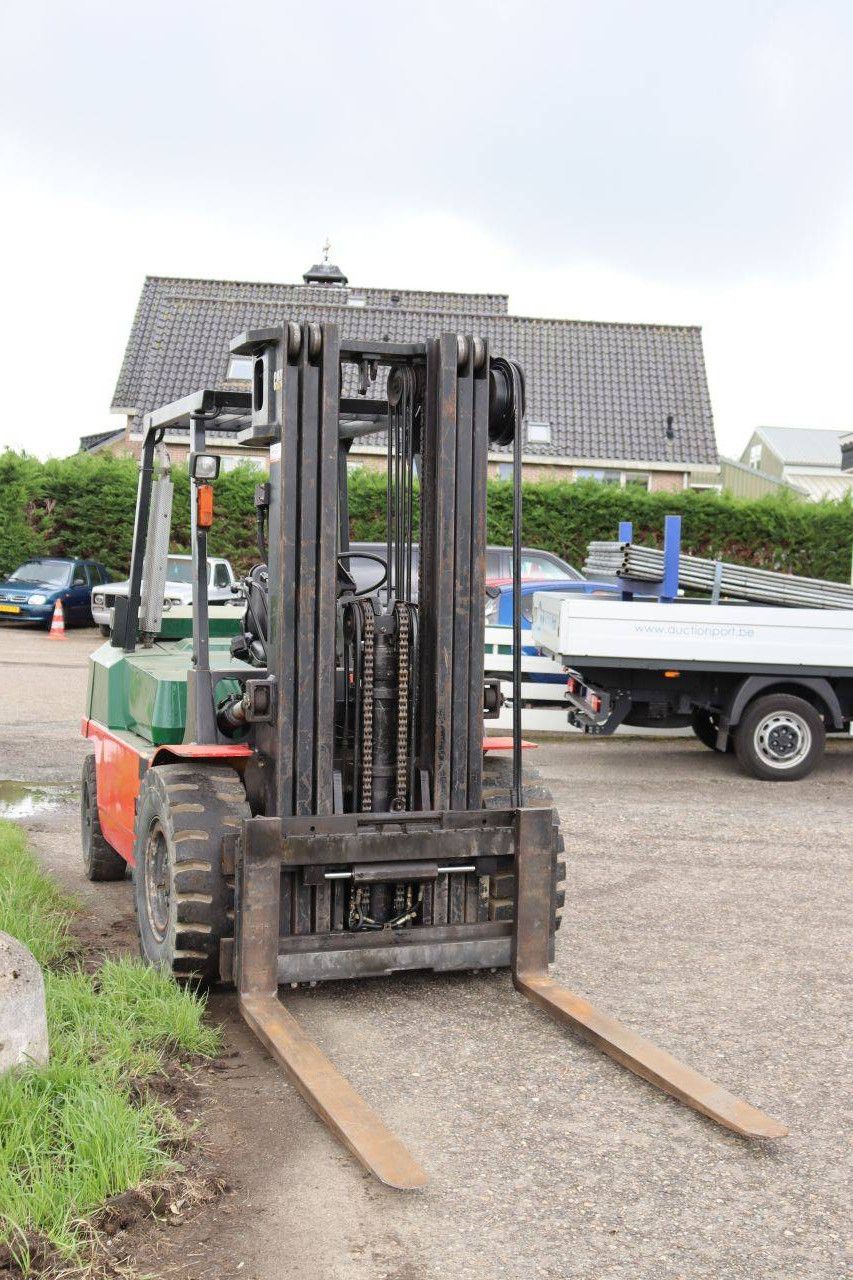 Caterpillar DP40 Diesel Forklift 4000kg 5.0m 1996