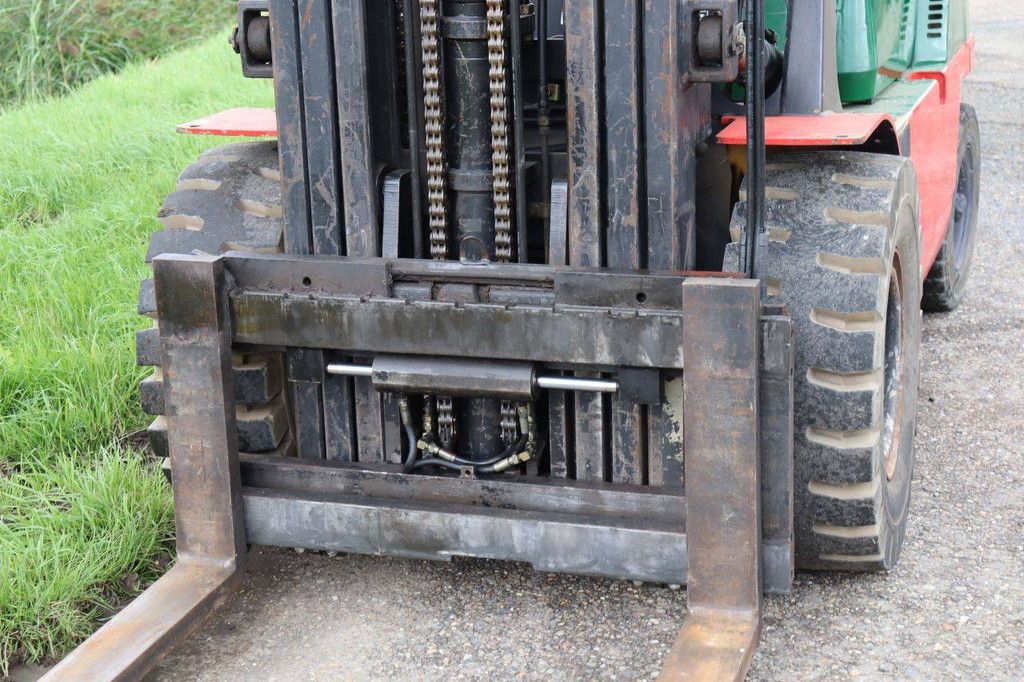 Caterpillar DP40 Diesel Forklift 4000kg 5.0m 1996