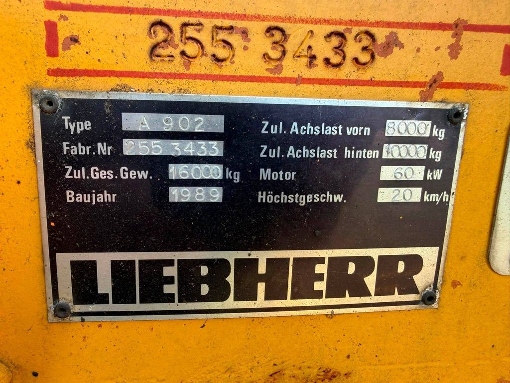 Liebherr A902 Radbagger, Diesel, 60 kW, Baujahr 1989