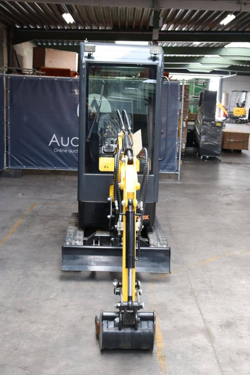 Minibagger ZVOX ME15 Benzin 15 PS 2025