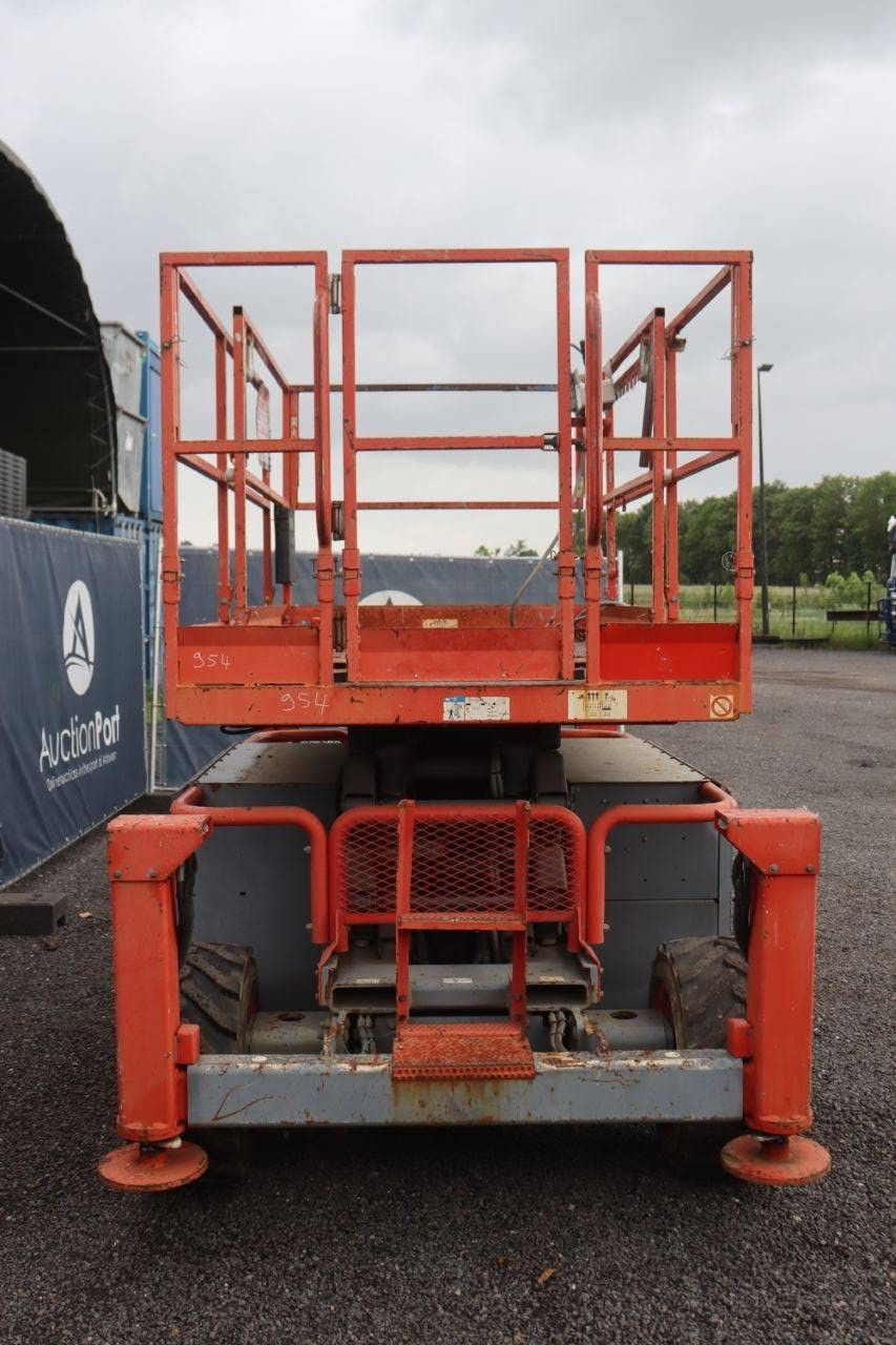 Skyjack SJ6832 RT Diesel-Scherenarbeitsbühne 12 m 2014