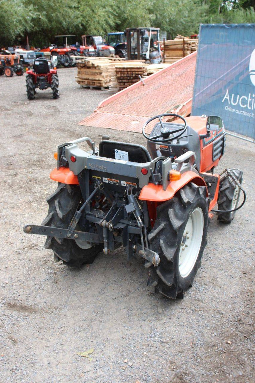 Mini-Traktor Kubota Granbia GB20 Diesel 19,7 PS