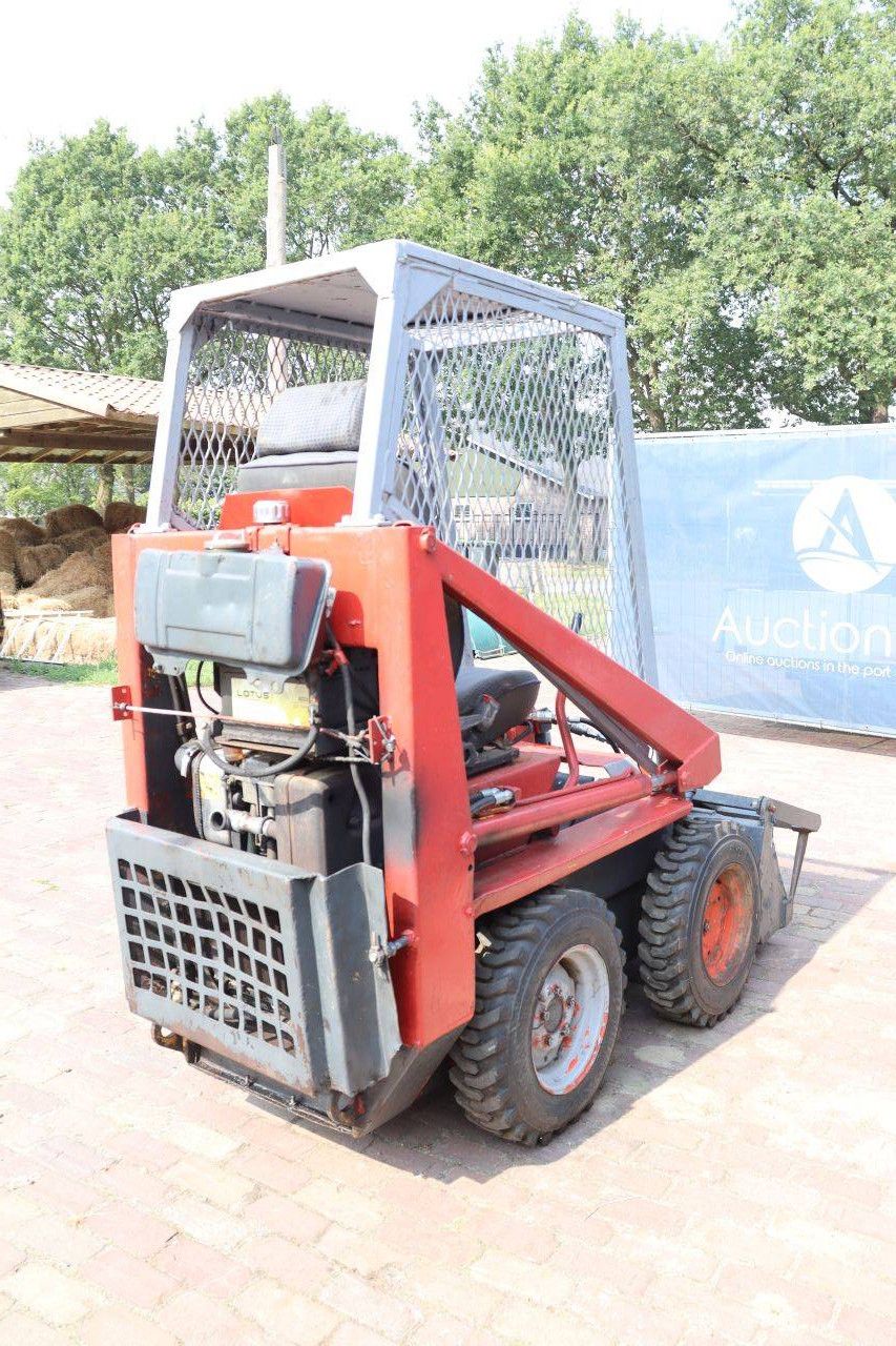 Diesel Skid Steer Loader (Margin)