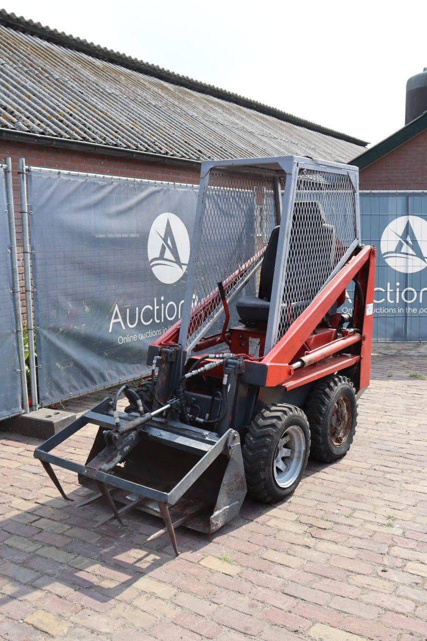 Diesel Skid Steer Loader (Margin)